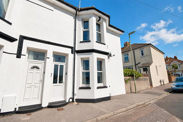 4 Bedroom End Of Terrace House For Sale In Seafield Terrace, Gosport, PO12