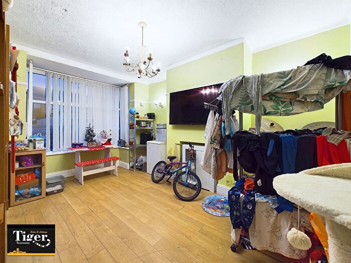 3 Bedroom Terraced House For Sale In Keswick Road, Blackpool, FY1