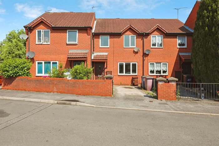 2 Bedroom Terraced House For Sale In Hazelby Road, Creswell, Worksop, S80