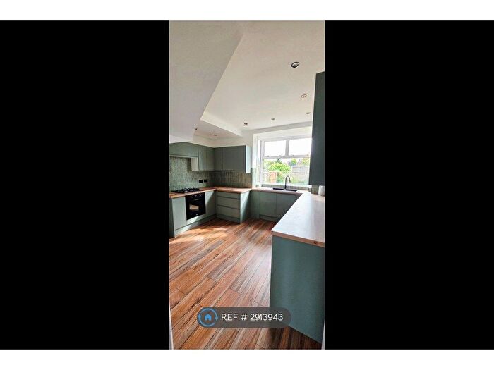 3 Bedroom Terraced House To Rent In West Park Avenue, Preston, PR2