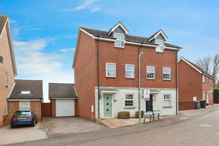 3 Bedroom Town House For Sale In Coneygate, Meppershall, Shefford, SG17