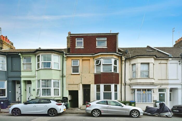 1 Bedroom Flat For Sale In South Road, Newhaven, BN9