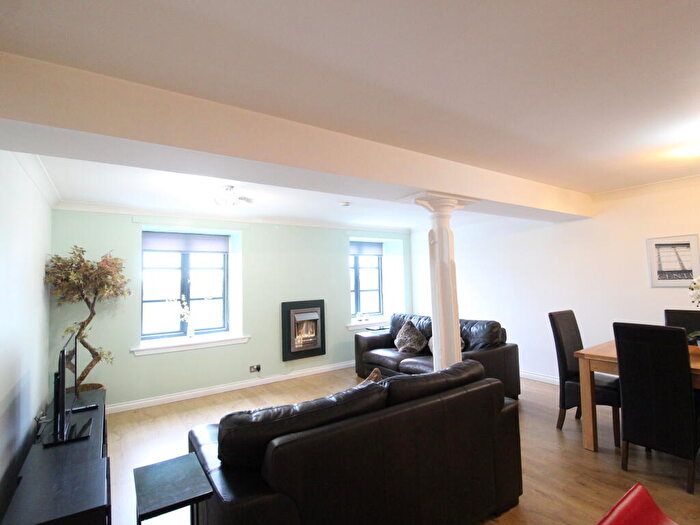 2 Bedroom Apartment To Rent In Speirs Wharf, Glasgow, G4
