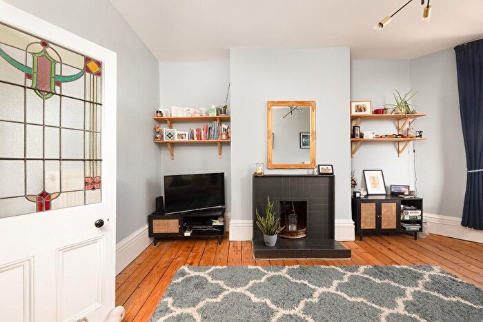 2 Bedroom Flat For Sale In Ashley Hill, Montpelier, BS7