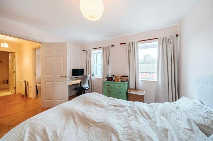 1 Bedroom Flat For Sale In Frederick Street, Aldershot, GU11