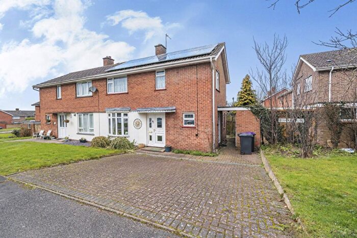 3 Bedroom Semi-Detached House For Sale In Dymoke Drive, Horncastle, LN9