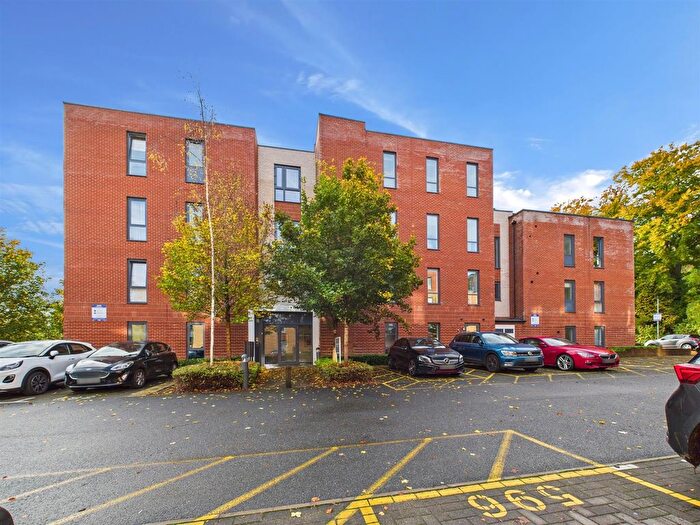 2 Bedroom Flat To Rent In Iron Railway Close, Coulsdon, CR5