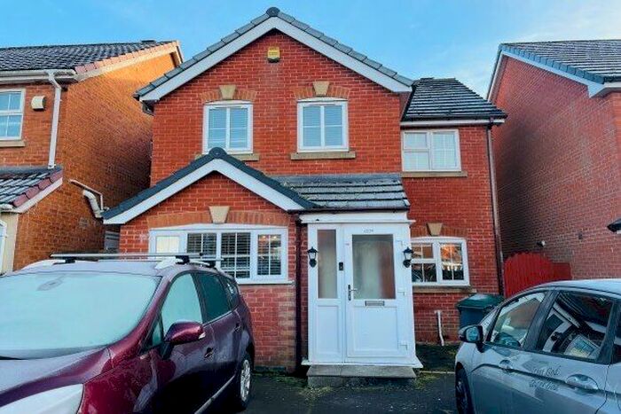 4 Bedroom Property To Rent In Park View Close, Stoke-On-Trent, ST3