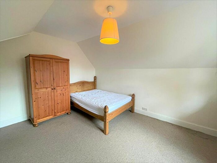 2 Bedroom Apartment To Rent In Huntingdon Drive, Nottingham, NG7