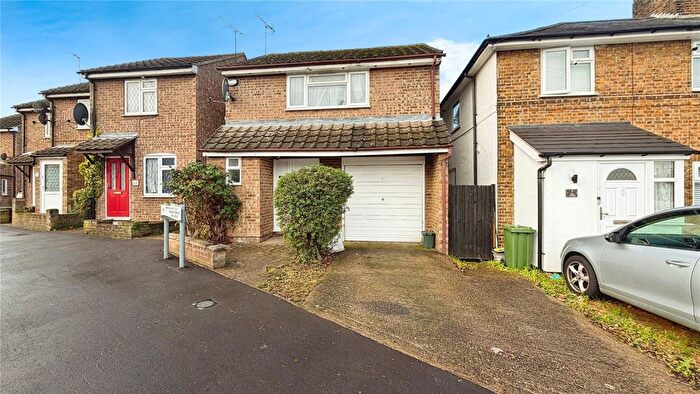 2 Bedroom Detached House For Sale In Archer Terrace, Yiewsley, West Drayton, UB7