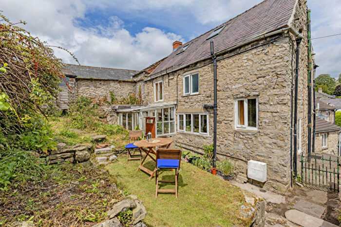 2 Bedroom Cottage For Sale In Sunny Bank, Great Longstone, Bakewell, DE45