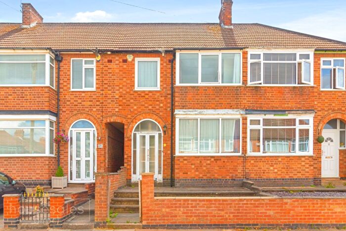 3 Bedroom Terraced House For Sale In Middlesex Road, Leicester, LE2
