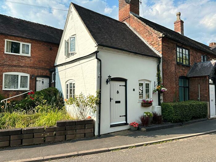 1 Bedroom Semi-Detached House For Sale In Main Street, Derbyshire, Walton-on-Trent, DE12