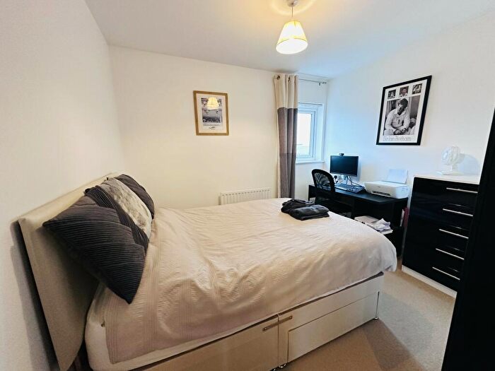 2 Bedroom Apartment To Rent In Guillemot Road, Portishead, BS20