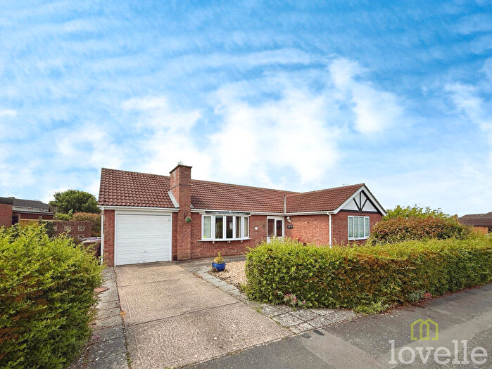 3 Bedroom Bungalow For Sale In Elizabeth Avenue, North Hykeham, LN6