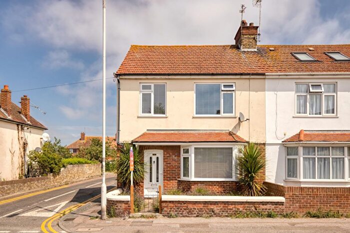 3 Bedroom Semi-Detached House For Sale In Westover Road, Broadstairs, Kent, CT10