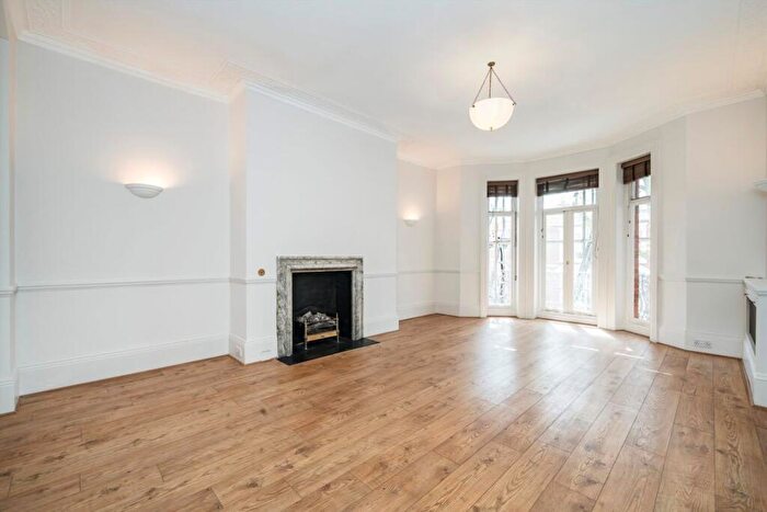 5 Bedroom Flat To Rent In Drayton Gardens, London, SW10
