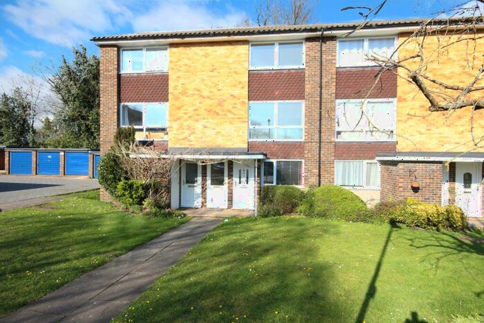 2 Bedroom Maisonette To Rent In Broadlands Court, Bracknell, RG42