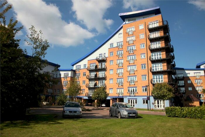 2 Bedroom Flat To Rent In Luscinia View, Napier Road, Reading, Berkshire RG1
