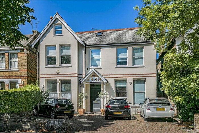 2 Bedroom Flat To Rent In Gordon Road, Ealing, W5