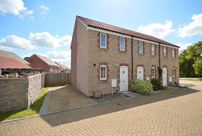 2 Bedroom End Of Terrace House For Sale In Aesop Drive, Keynsham, Bristol, BS31