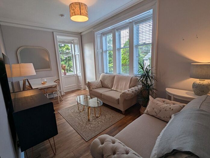 2 Bedroom Flat To Rent In Polmuir Road, Ferryhill, Aberdeen, AB11