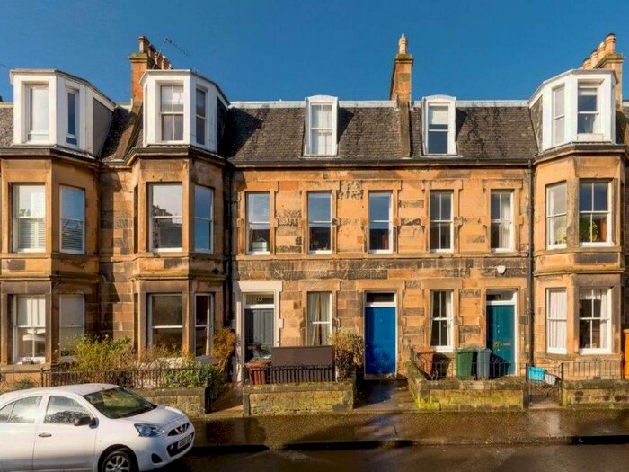 3 Bedroom Flat To Rent In Shandon Street, Shandon, Edinburgh, EH11
