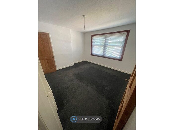 4 Bedroom Semi-Detached House To Rent In Birkenside, Midlothian, EH23