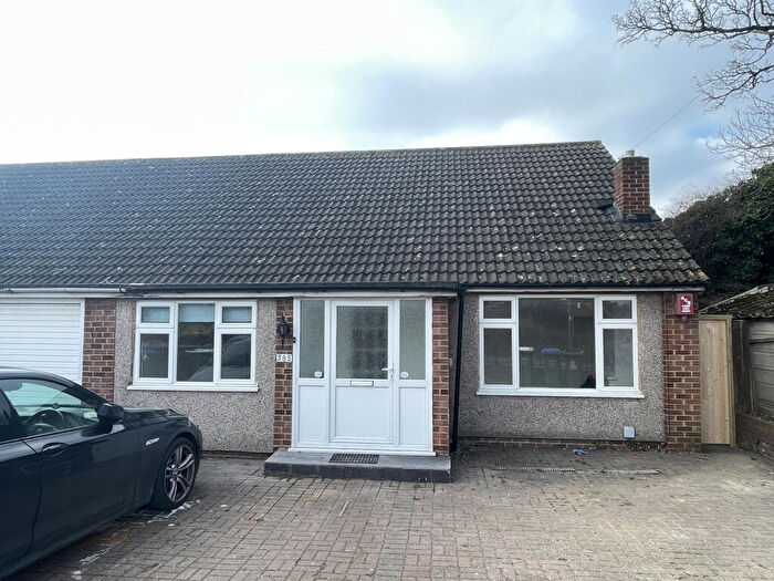 3 Bedroom Semi-Detached House To Rent In Long Lane, Kent, DA7