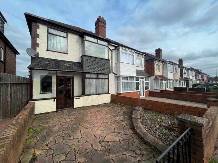 3 Bedroom House To Rent In Kingsbury Road, Erdington, Birmingham, B24