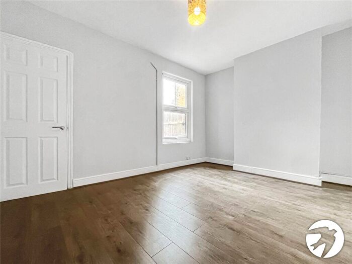3 Bedroom Terraced House To Rent In Hilda Road, Chatham, Kent, ME4