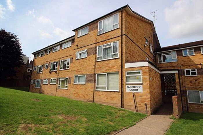 1 Bedroom Flat To Rent In Caterham Valley, CR3