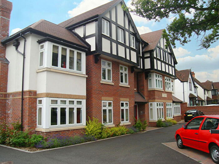 2 Bedroom Penthouse For Sale In Wircester Manor, Blossomfield Road, Solihull, B91