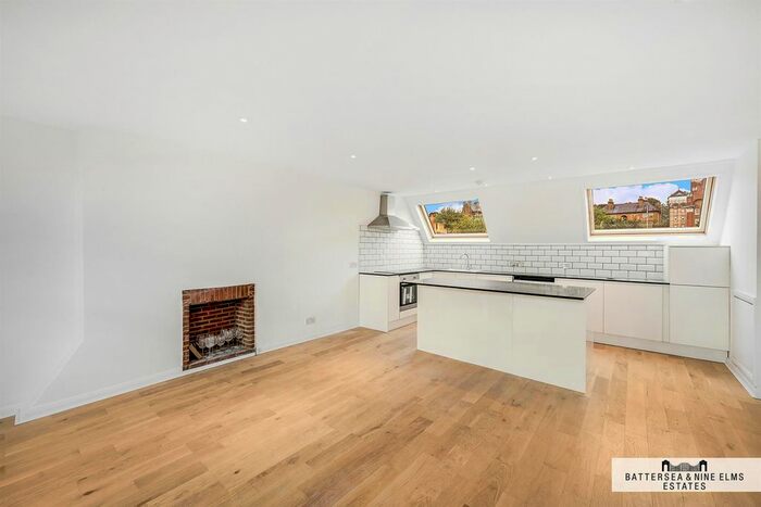 2 Bedroom Flat To Rent In Gardnor Road, London, NW3