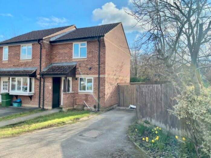 2 Bedroom End Of Terrace House To Rent In Courts Barton, Frome, BA11