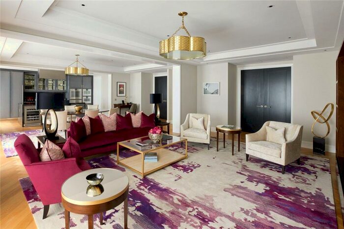 2 Bedroom Flat To Rent In Trinity Square, London, EC3N