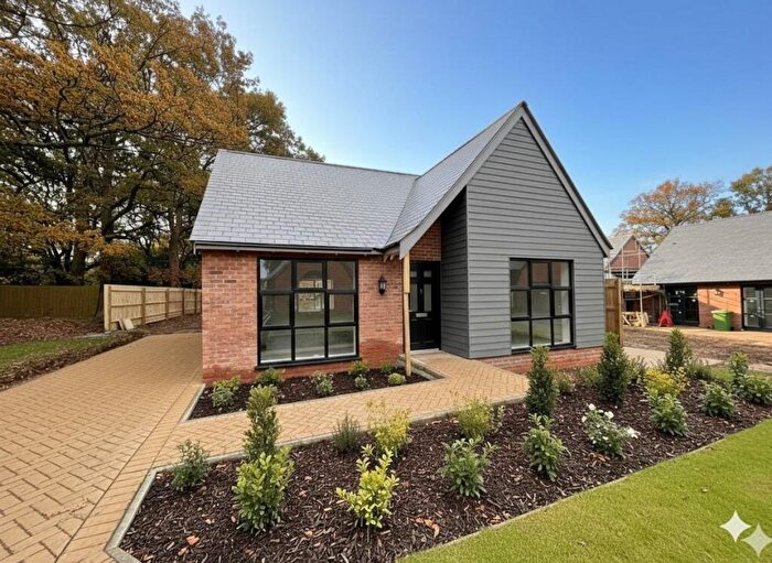 3 Bedroom Detached Bungalow For Sale In Speyside Close, Titchfield, Fareham, PO15