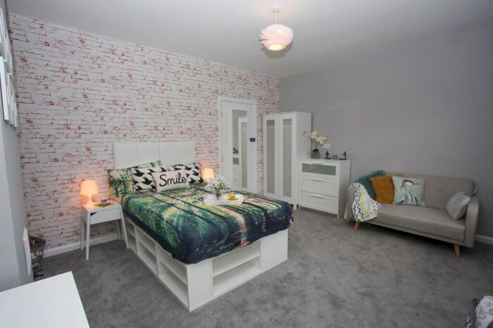 Studio To Rent In Chiltern Rise, Luton, Bedfordshire, LU1