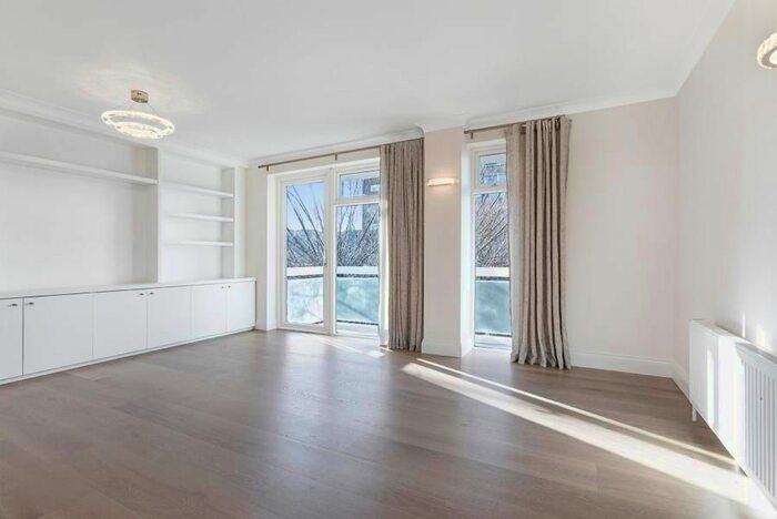 3 Bedroom Flat To Rent In Kingfisher House, Melbury Road, W14