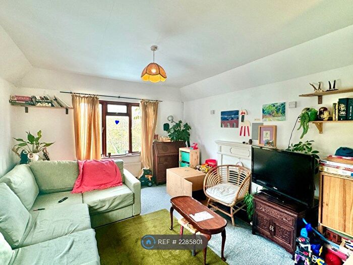 2 Bedroom Terraced House To Rent In Glasney Place, Penryn, TR10