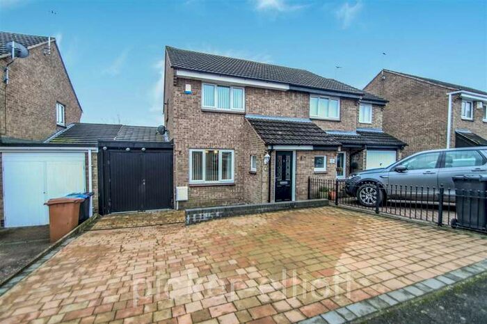 2 Bedroom Semi-Detached House To Rent In Spinney Drive, Barlestone, CV13