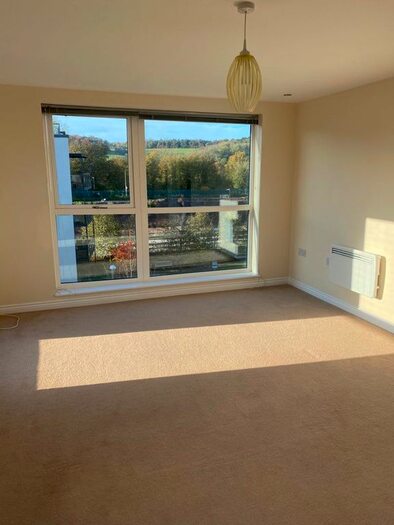 2 Bedroom Flat To Rent In Paxton Drive, Ashton, Bristol, BS3