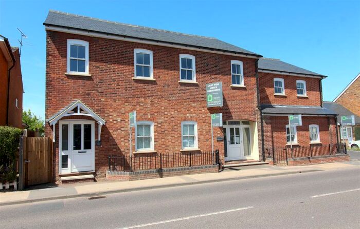 Studio To Rent In Forest View, Sandridge, St Albans, AL4