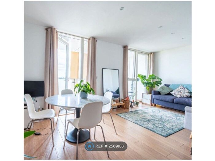 1 Bedroom Flat To Rent In Robsart Street, London, SW9