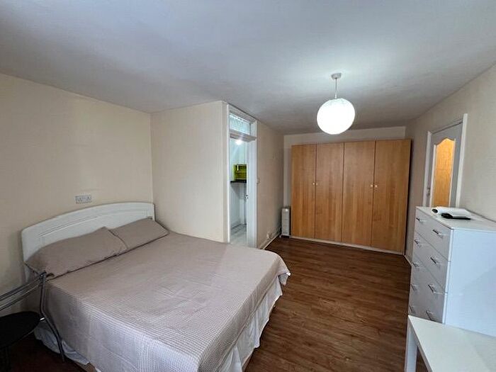 Studio To Rent In Jersey Road, Isleworth, TW7