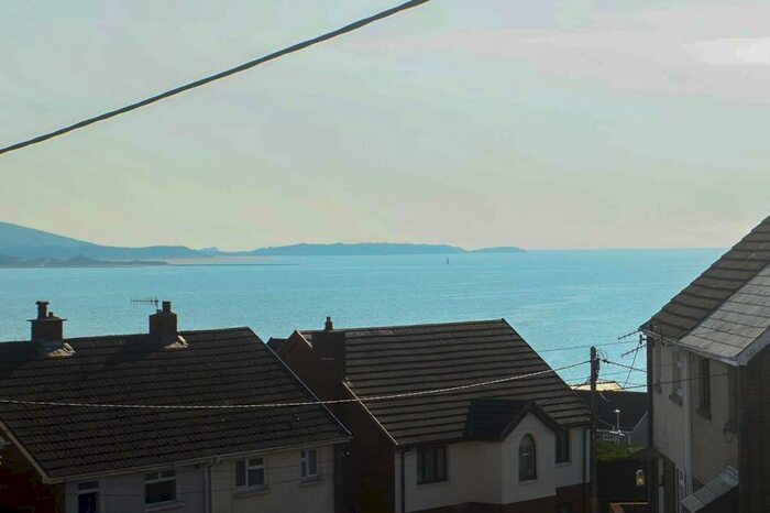 3 Bedroom Semi-Detached House For Sale In Penllech, Llanelli, SA15