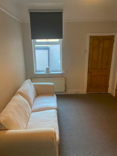 2 Bedroom Flat To Rent In Whitefield Terrace, Heaton, Newcastle Upon Tyne, NE6