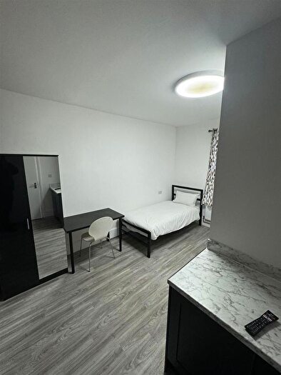 Studio To Rent In Glenny Road, Barking, IG11