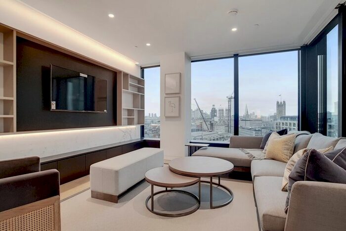 2 Bedroom Flat To Rent In Buckingham Gate, Westminster, SW1E