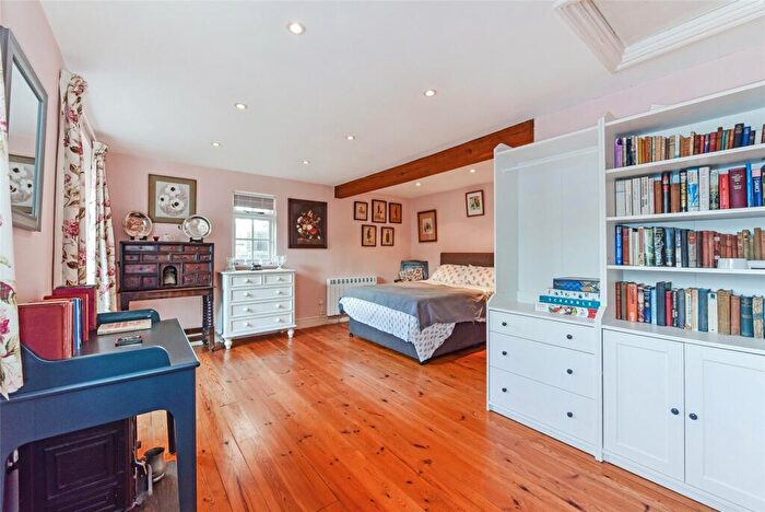 3 Bedroom Semi-Detached House For Sale In Westerton, Westerton, West Sussex, PO18